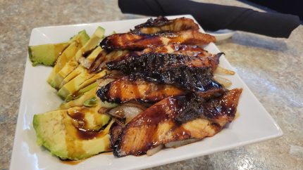 Sliced freshwater eel, avocado, and grilled onions drizzled with our very own teriyaki sauce.

All bowls served over a bed of steamed white rice, fried rice can be substituted for an additional $2.00