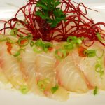 Sashimi comes with 7 pcs.