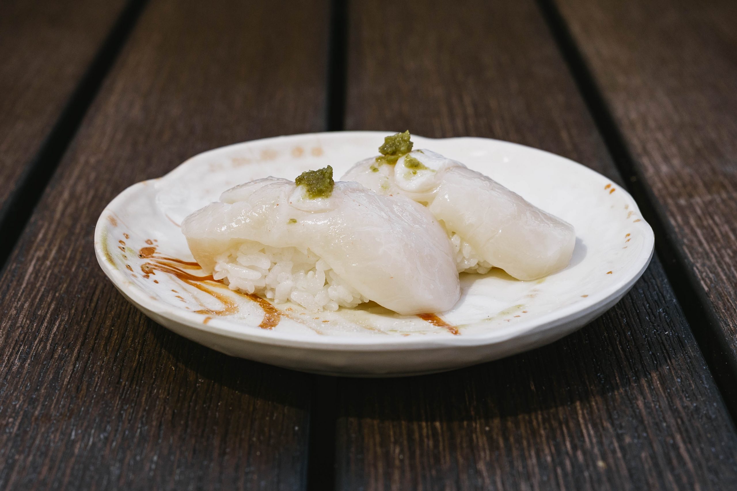 9U0A0883 Scallop-Sushi - Image 1
