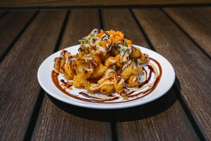 Lobster pieces deep fried in tempura batter with a sweet sauce & spicy mayo